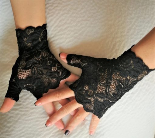 short sissy lace gloves